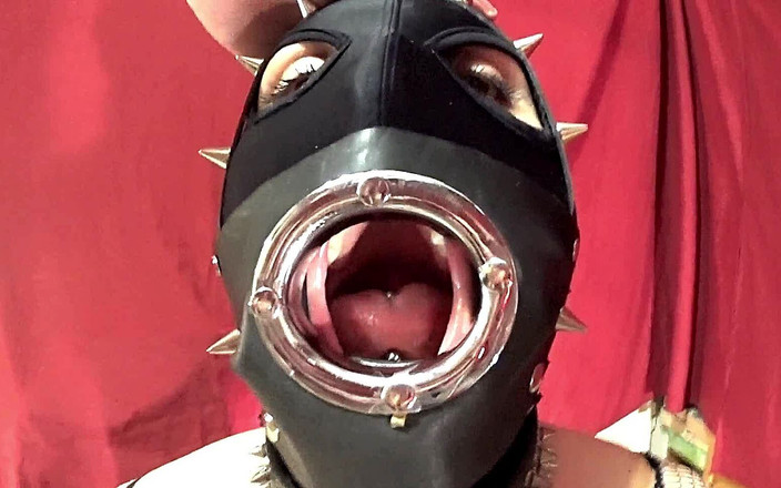 Spiel_maschinerie: Ekstremalne leczenie - Dwa kutasy dla 1 niewolniczej dziwki - Spiel Maschinerie's Tunnel...