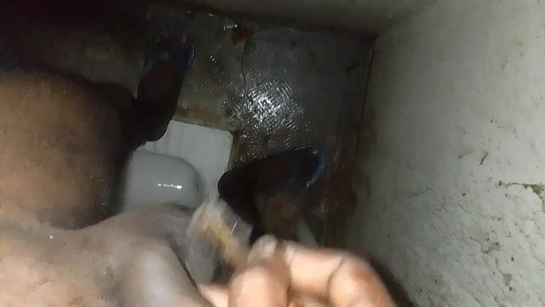 Aashiq: Cậu bé Ấn Độ loại bỏ jaat chhilna