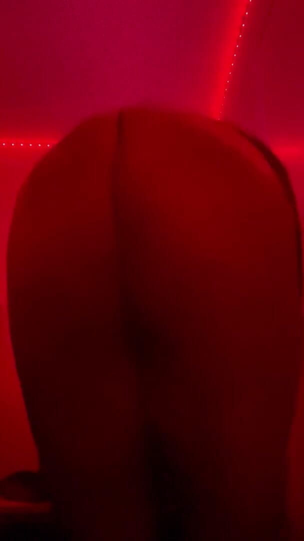Harley Harper: Red light special