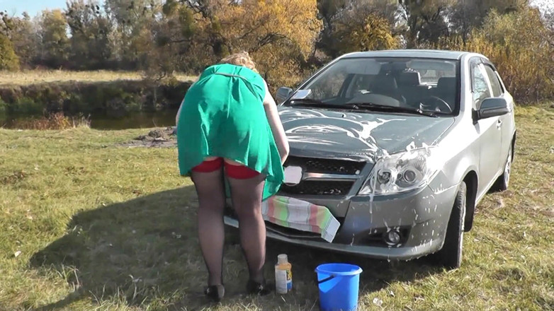 XXX-Platinum: Outdoor Beautiful Sexy Stepmommy No Panties in Stockings High Heels...