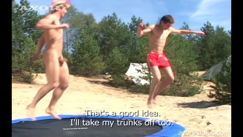 AYOR studios: ¡Amigos cachondos se besan en la playa con resultados pegajosos!
