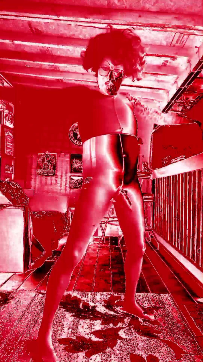 Bizzarra studios: Королева BizzarraTV