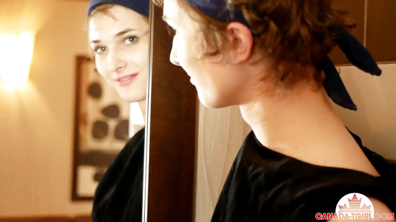 Canada tgirls: Канадська транс-милашка Ава Блум!