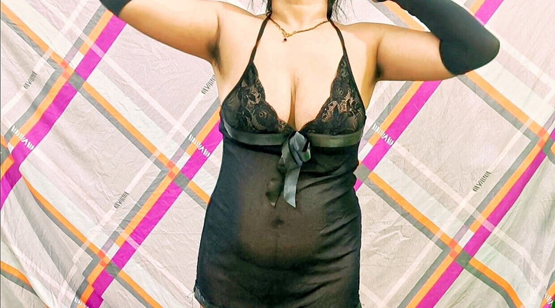 Abhikshasexvideos: Iubita indiană s-a futut tare în camera de probă cu haine,...