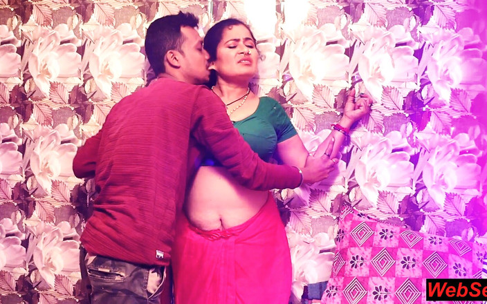 WebSex Premium: Bhabhi ngon ngọt làm tình mạnh bạo với Devar! Bhabhi...