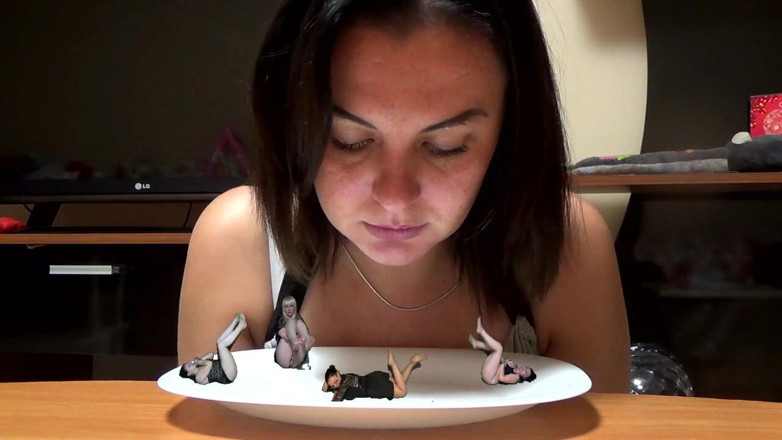 Goddess Misha Goldy: Ho intenzione di mangiare 4 ragazze. Mmm Yummy!