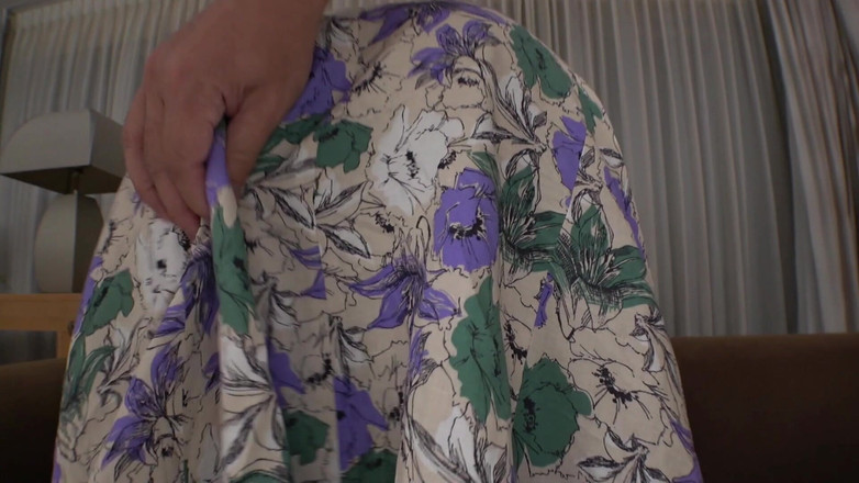 Raptor Inc: Cette tutrice à la peau claire aux seins énormes hurle sans arrêt...