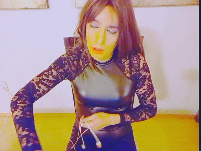 Tammy sissy slave: Sissy Crossdresser Masturbating