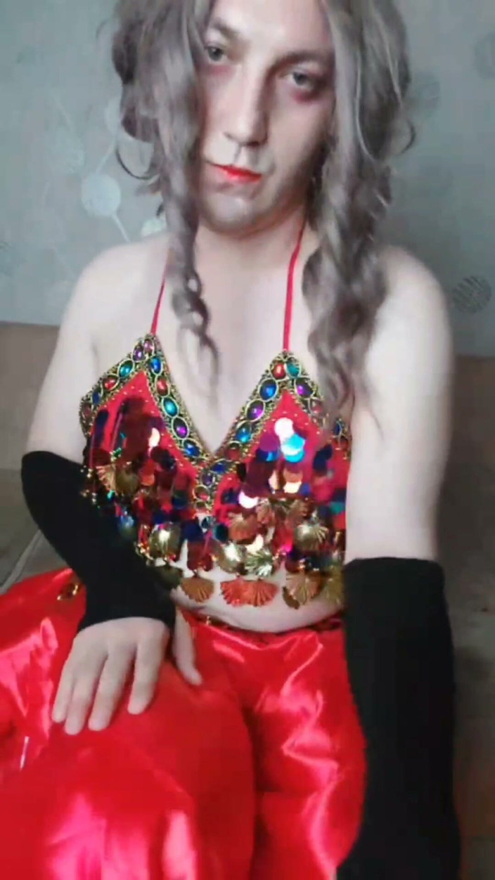 Kitty_Cross: Naughty Belly Dancer Hot Moves White Body