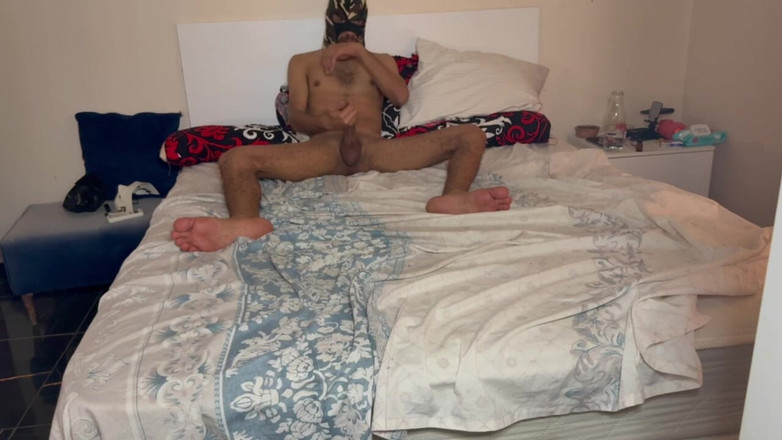 Arab gay sex: Xuất tinh ban đêm