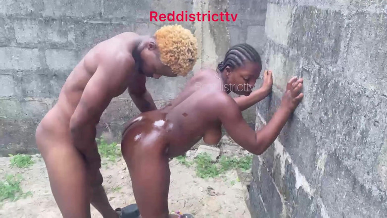 Red district Tv: A Moment Worth Remembering, Sneaky Quicky