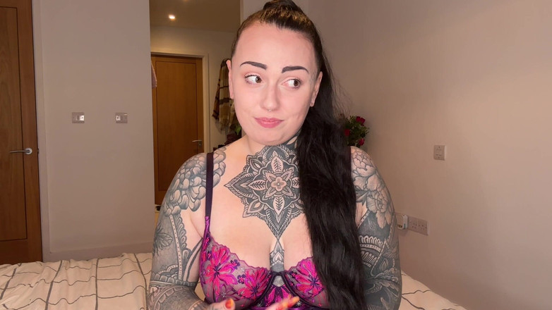 Miss Valentina: Einfache Findom-Aufgabe