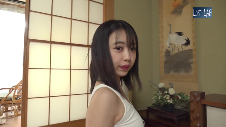 Lust lab: 장난기 가득한 작은 애널. 짧은 치마를 입은 바람둥이 방문자가 나를 초대하고, POV는 장난감과 끈질긴 페이스로 뜨겁게 변해 2부