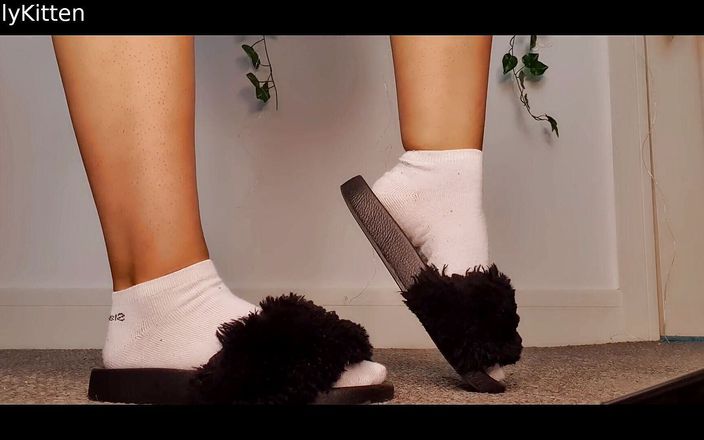 Holly Mae: HollyKittenn uctívání nohou a ponožky