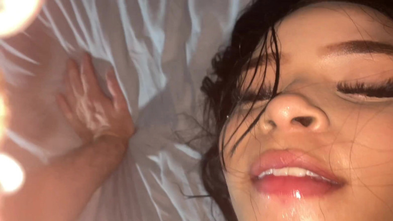 Latino_america24: Chicas colombianas +18 años