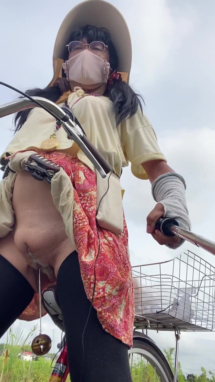 megu2002: No304 Street Enema Sex Massage