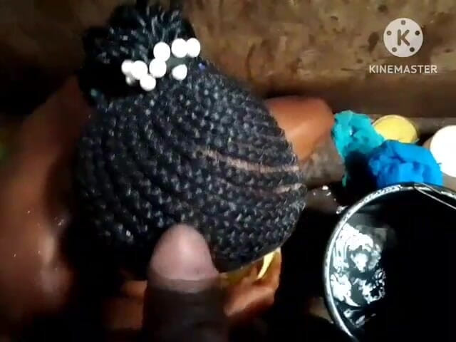 Pornsexlive: Toni e Kemi, due attori della pornografia si lavano le...