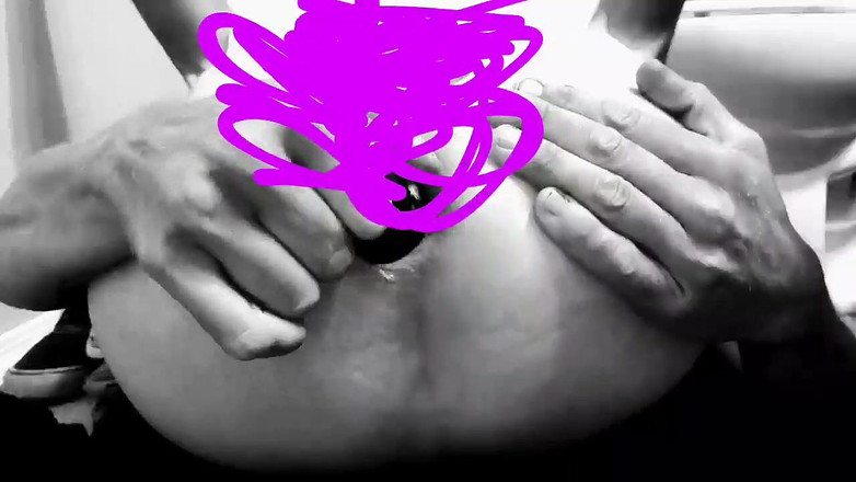 Hole fun 4 you: Chơi lỗ một mình vui vẻ