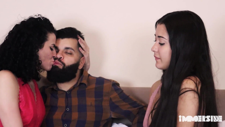 Lady Snow Brasil: Two Wonderful Girls in Their First Threesome