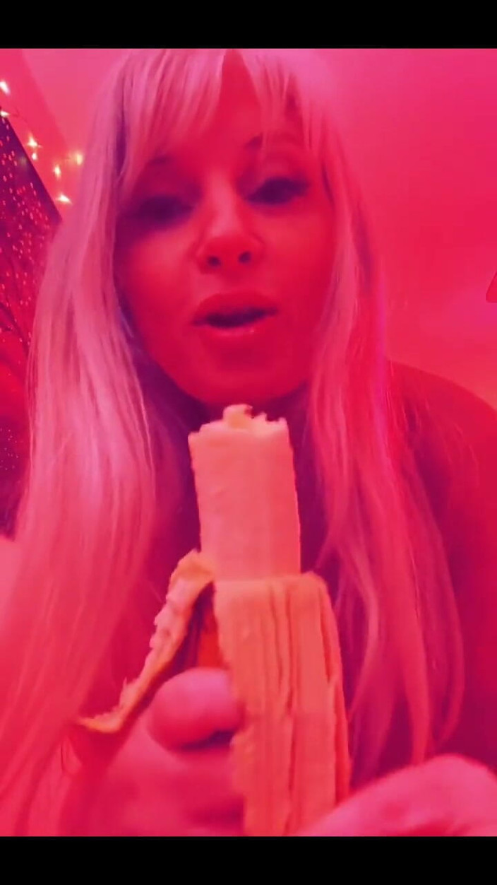 PaintedRose: Este Ziua Filmului pentru "Crăciun de Valentine"