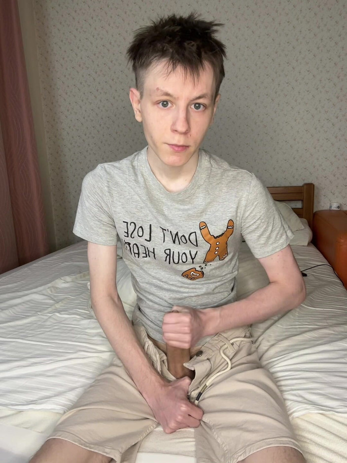 Morflot24: Трехдневный воздержание заканчивается затоплением кровати твинка