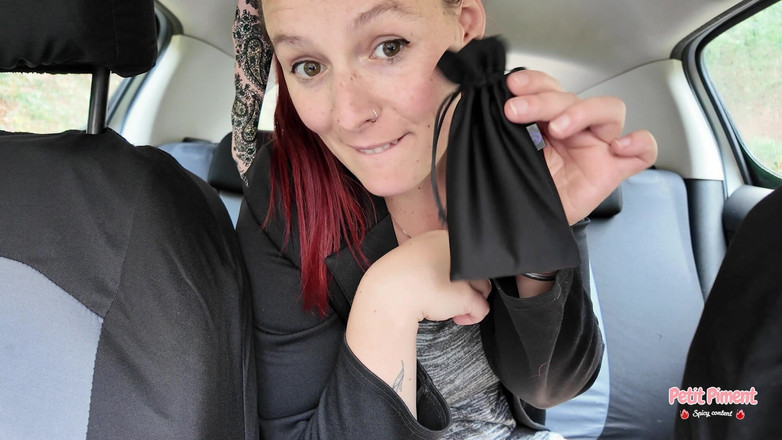 Petitpiment: Mă masturbez în mașină!