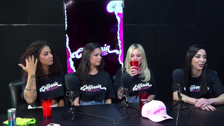California TV: Pagode Da Ofensa - Giovanna Genesini, Luiza Marcato, Lana Borges i...