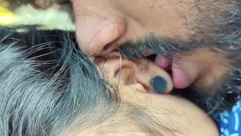 Vaishnavysharunraj: 夫妻在卧室的夜间热辣性爱 部分 - 3，热辣的印度夫妇在卧室里浪漫