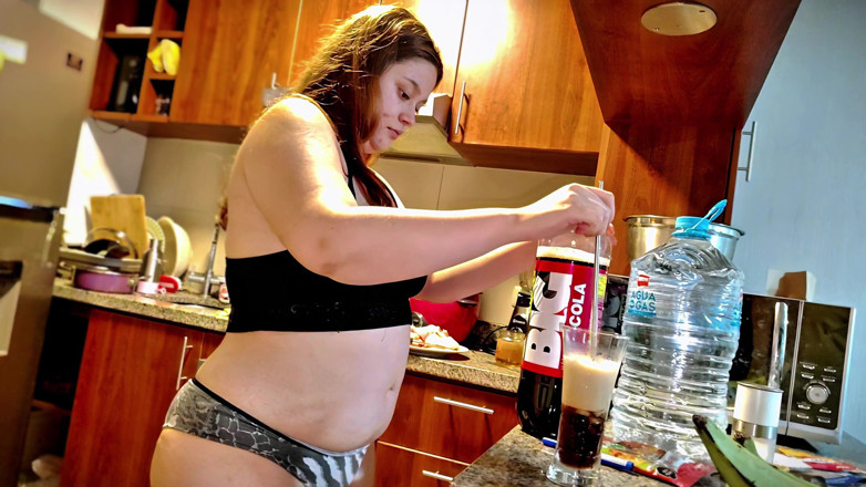 Nicole Passat: Nicole's Stuffed Belly Tease After Big Burrito Stuffing Session
