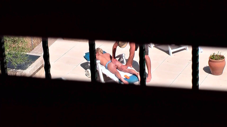 German Porn: Blondynka Przy Basenie Ekstaza Podwójna Penetracja