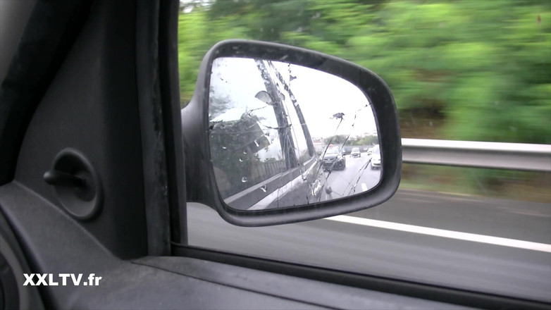 XXLTVFR: 車の中での前戯