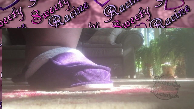 Sweety Racine: 巨大なSSBBWの足が歩いている