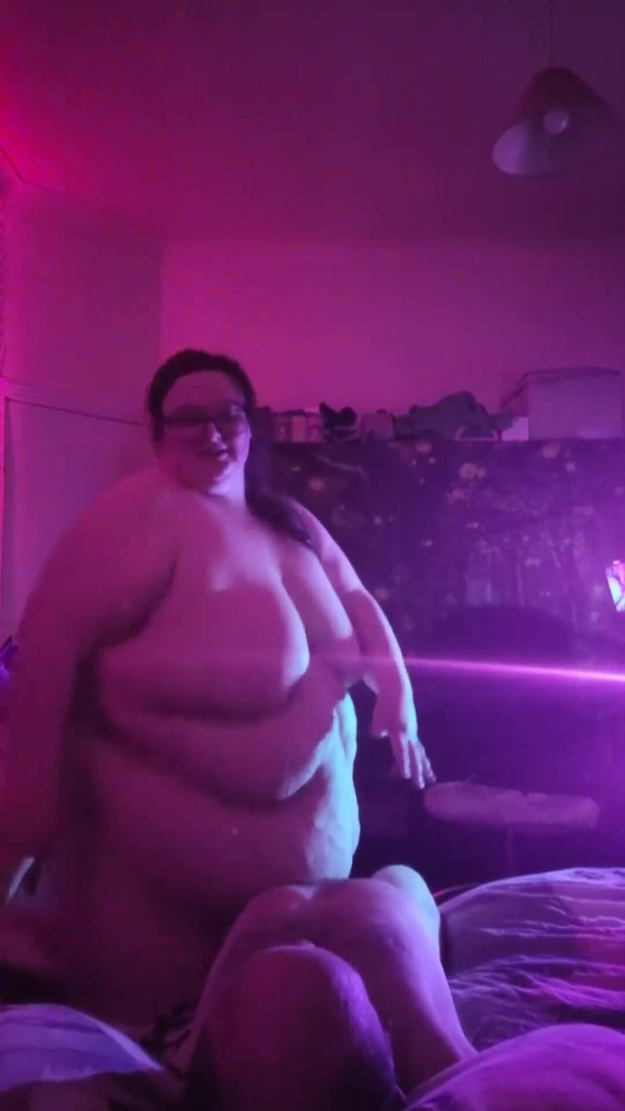 SSBBW Hunter: Sexy SSBBW reitet meinen schwanz