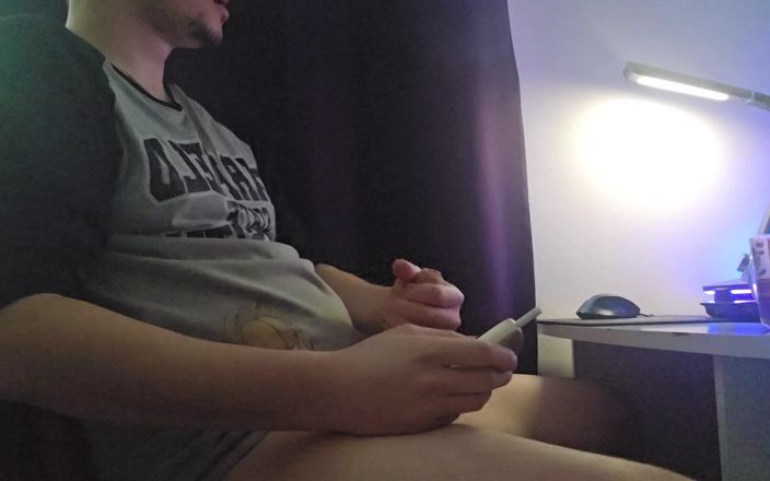 Fap_man93: Ранкова мастурбація після пробудження перед тим, як піти на роботу