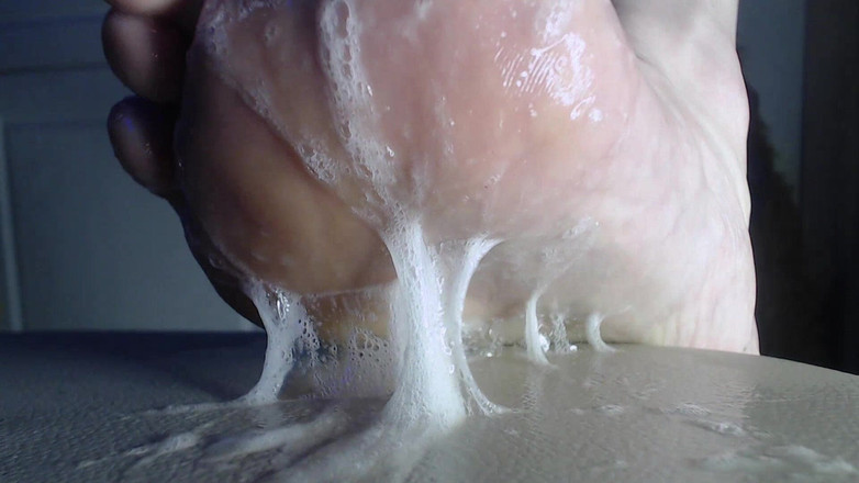 Hunky time: Ayak fetişi - tüküren baba