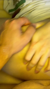 Teman lelaki tidak menahan diri dan secara tidak sengaja klimaks dengan cepat