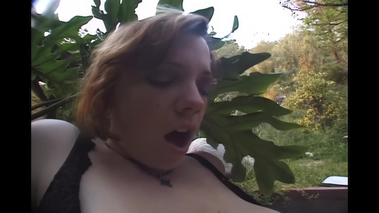 Lady Mesmeratrix Official: 奇妙なレズビアン妊娠中