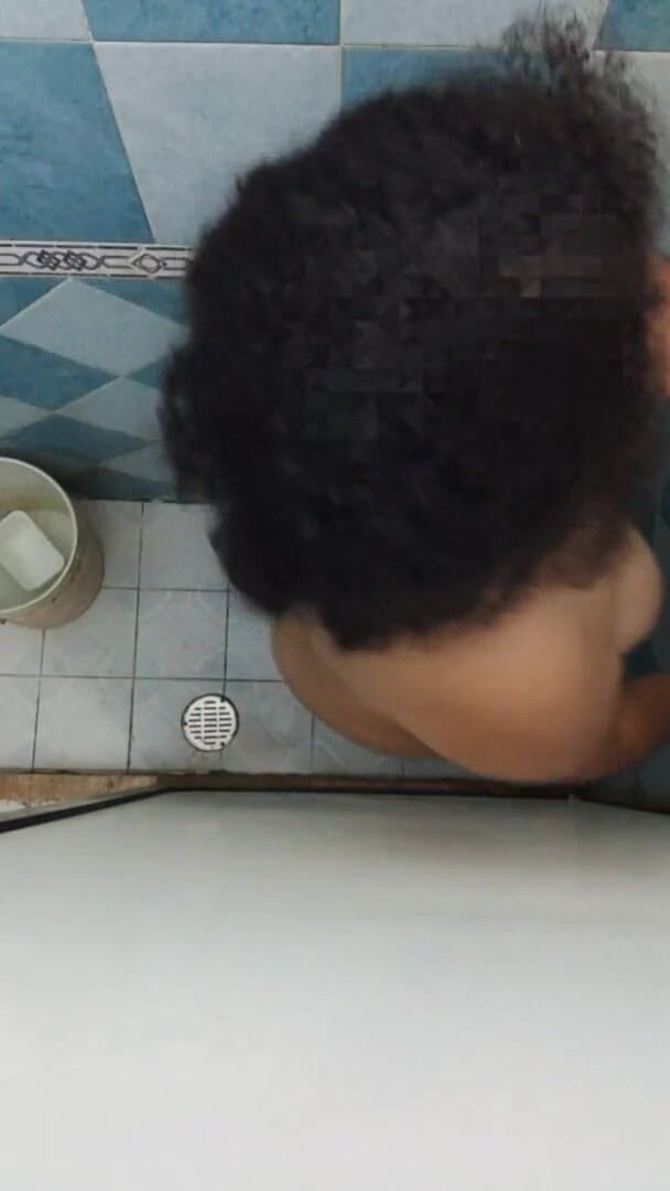 Karmicoxv: Zwangere vette vrouw zwanger onder de douche