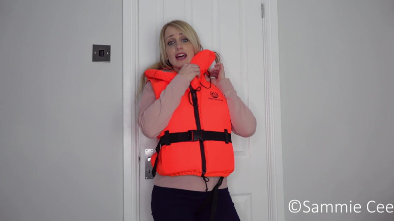 Sammie Cee: Marinepool lifejacket demonstration