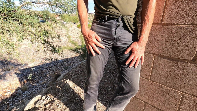 Lapetus: 40 хвилин писання в airbnb