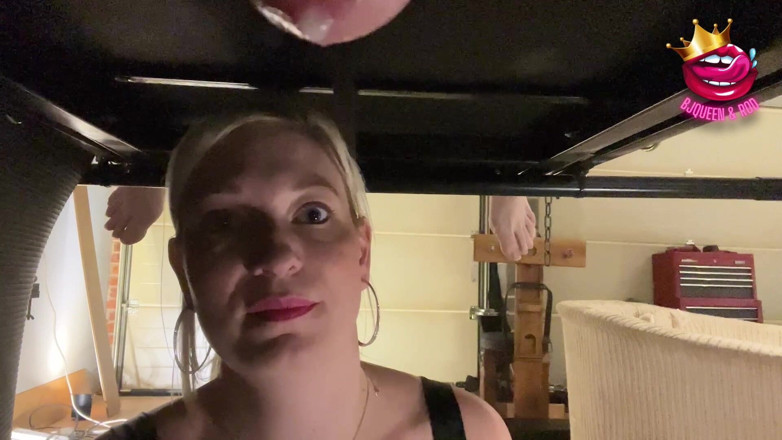 Mistress_BJQueen: 착유 테이블의 유리잔에 여러 번 망가진 클로즈업