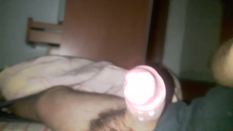 Lo Zborro: 멋진 자지에서 정액이 뚝뚝 떨어집니다.