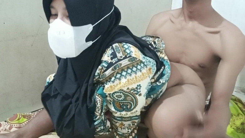 Rania: Bir öğretmen öğrencilerle etkileşimde