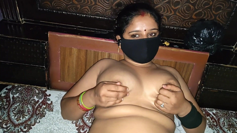 bisex321: A Long, Thick Cucumber in a Hot Desi Bhabhi's Hot...