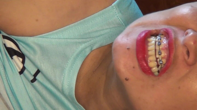 Angel eyes studio: Playing and Swallowing Gummy Eggs
