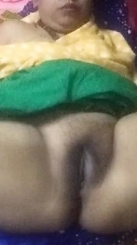 Bhabhi 보지 떨림