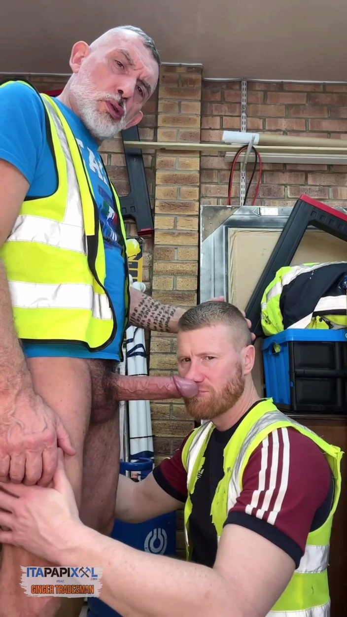 itapapixxl: Hung trưởng thành itapapixxl barebacking tradesman ginger của mình - creampie...