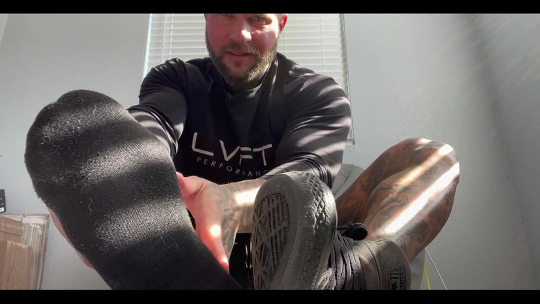 Jasons feet: Du liebst es, dem geruch meines moschus zu widerstehen