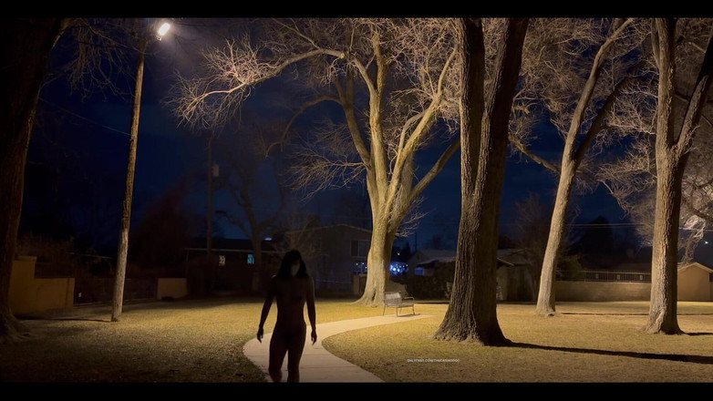 The Caring Doc: Noaptea, plimbare în pielea goală printr-un parc. Fă cărucioare goale! Degetele...