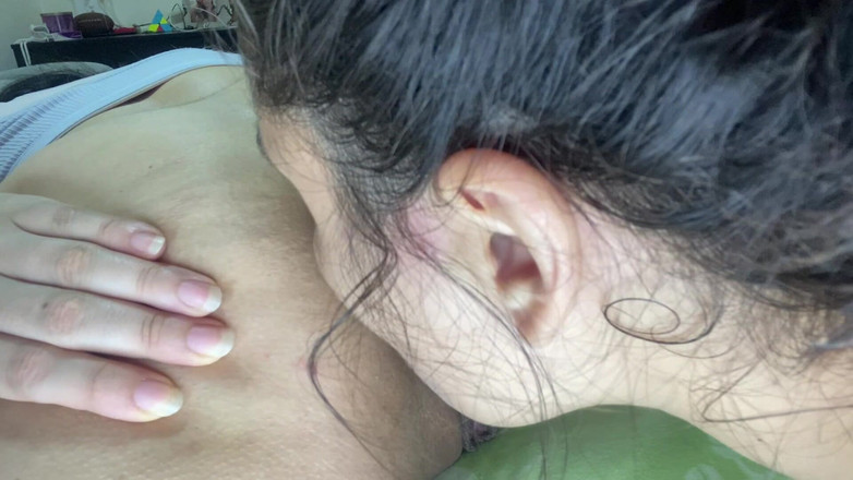 zoemelissa: 深吸佐伊美味的窄洞